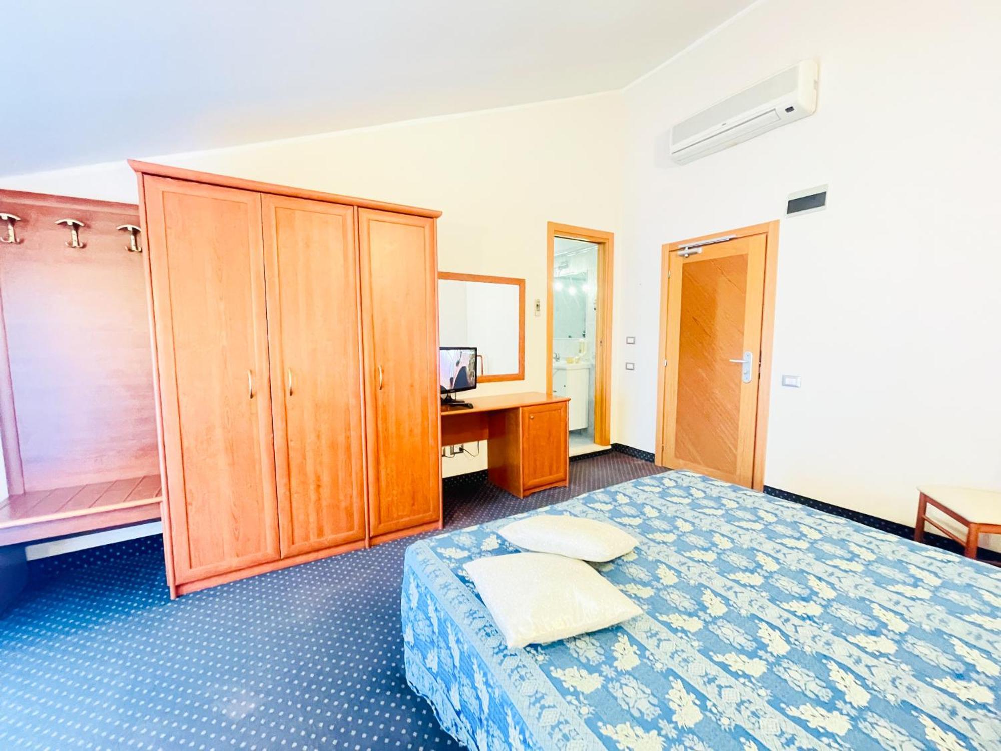 Hotel Bolognese Беллария-Иджеа-Марина Экстерьер фото