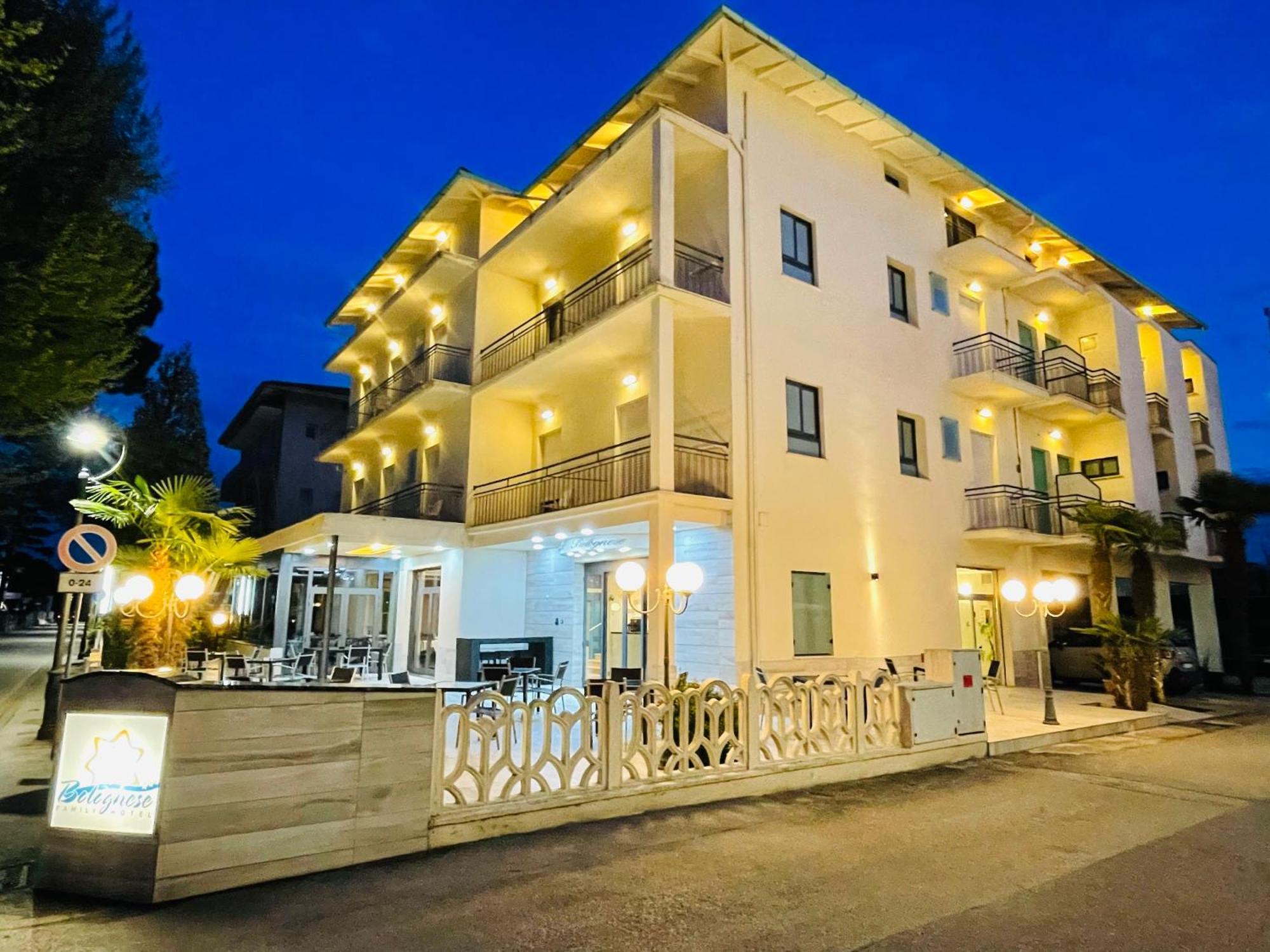 Hotel Bolognese Беллария-Иджеа-Марина Экстерьер фото