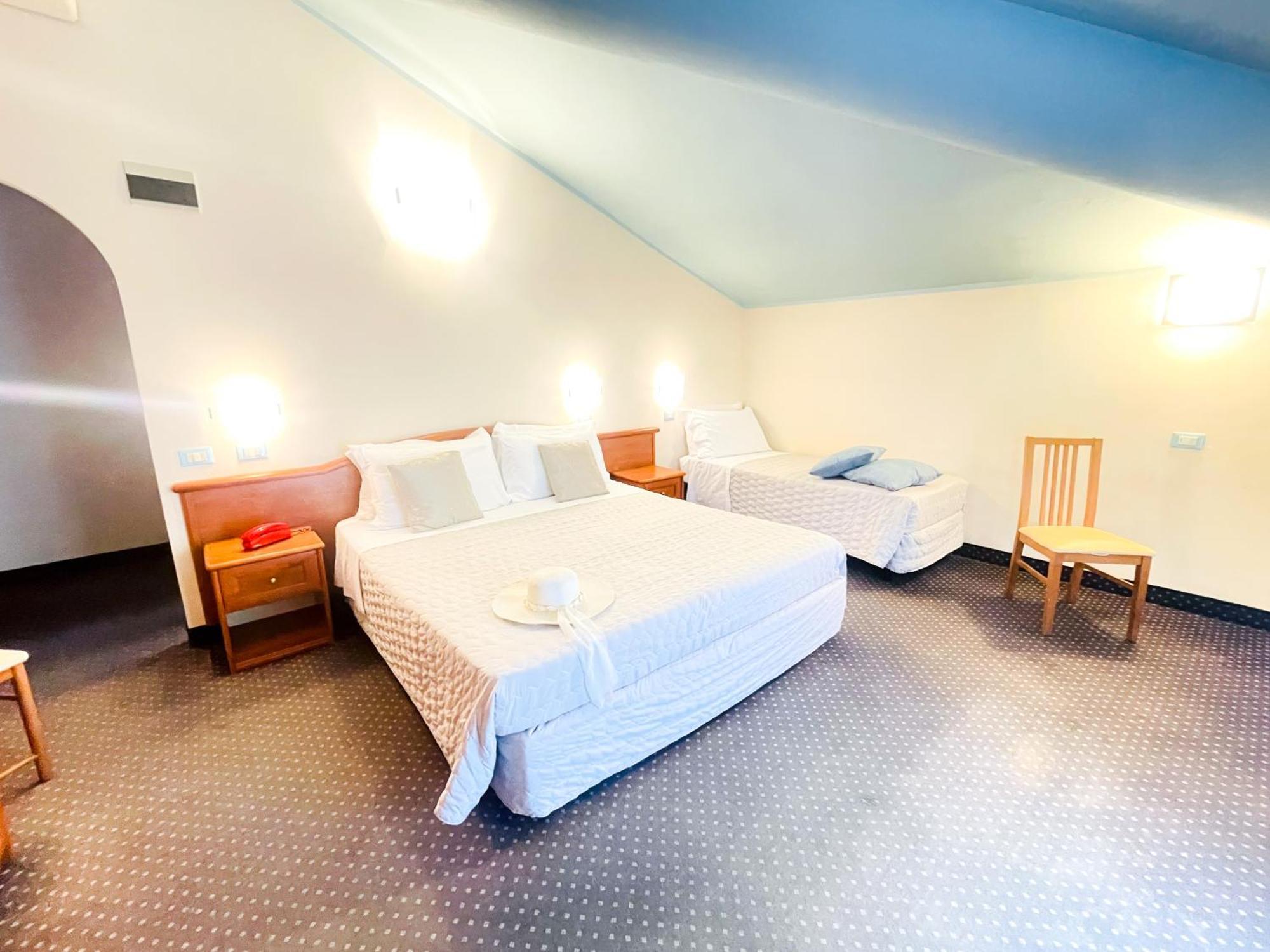 Hotel Bolognese Беллария-Иджеа-Марина Экстерьер фото