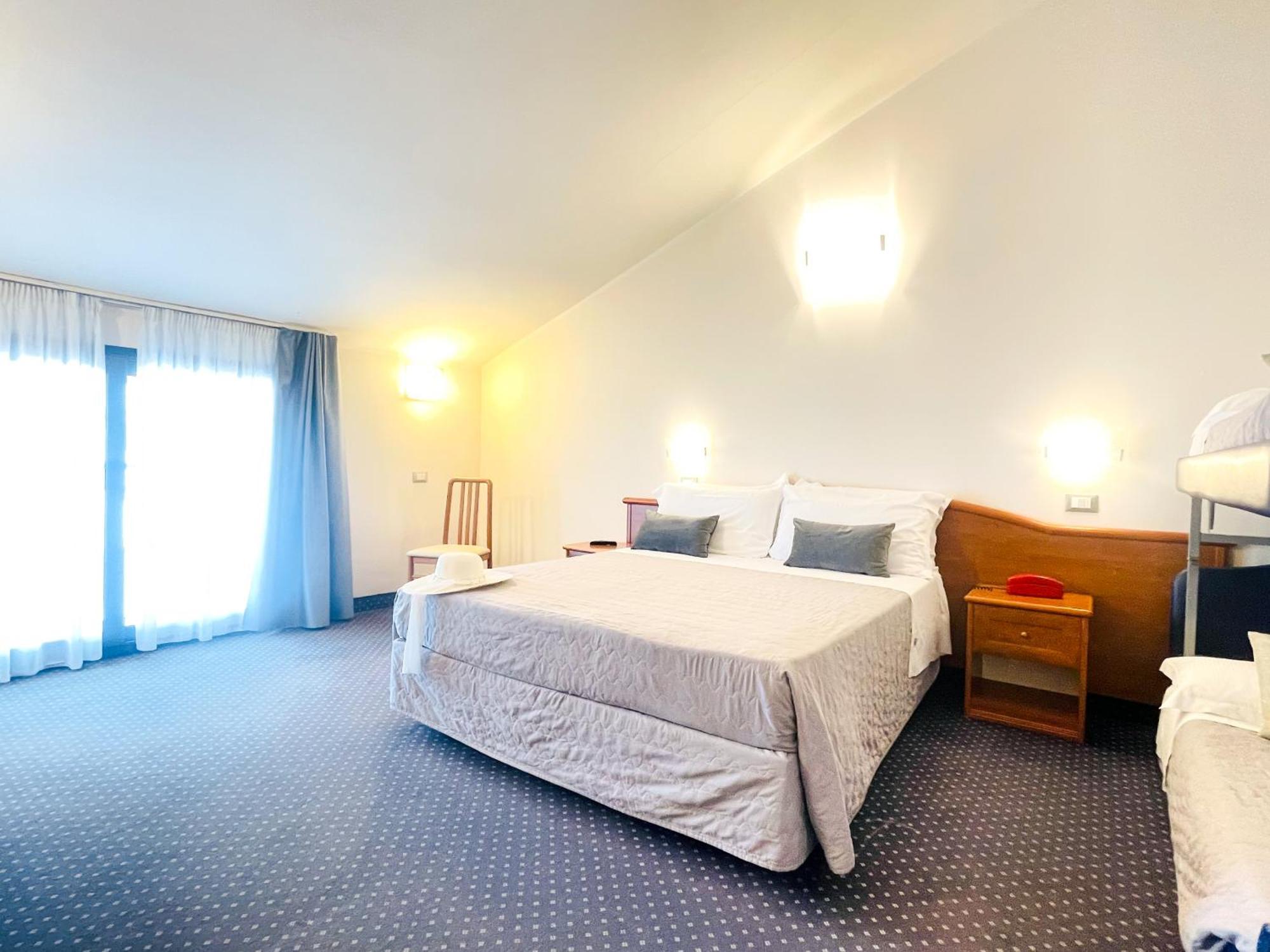 Hotel Bolognese Беллария-Иджеа-Марина Экстерьер фото